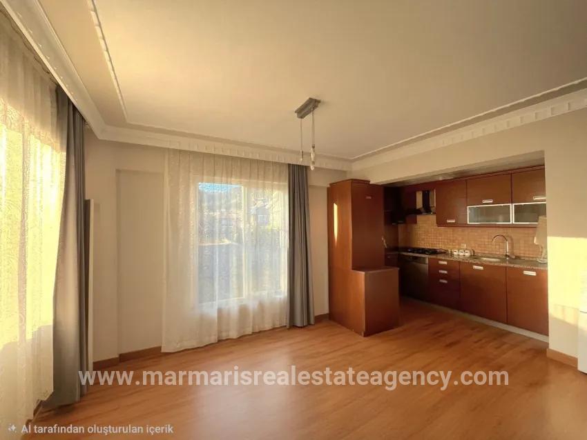 Marmaris' besten Wohngegendes mit dem prestigeträchtigsten Status zu verkaufen 3+1 Ober-doppelhaushälfte-wohnung