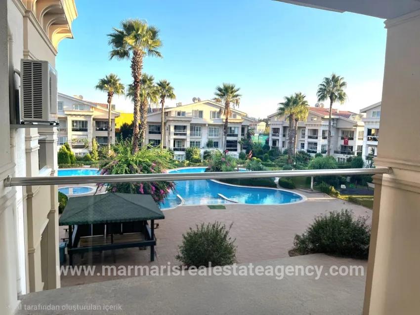 Marmaris' besten Wohngegendes mit dem prestigeträchtigsten Status zu verkaufen 3+1 Ober-doppelhaushälfte-wohnung