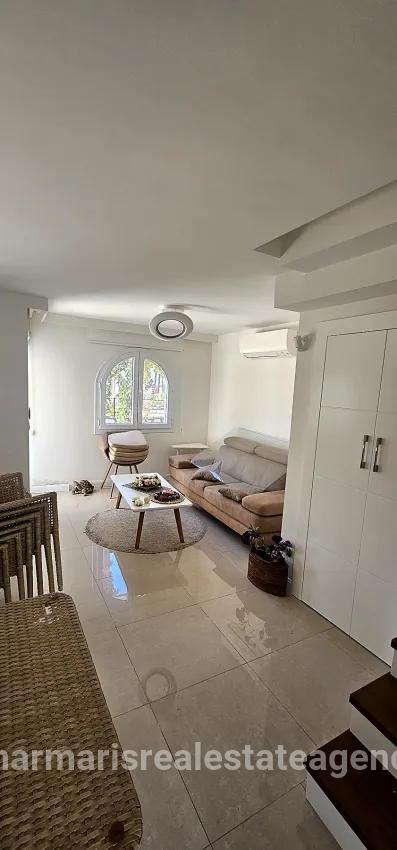 3+1-Zimmer Einfamilienhaus Zu verkaufen in İçmeler Bz. Marmaris - 200 m²