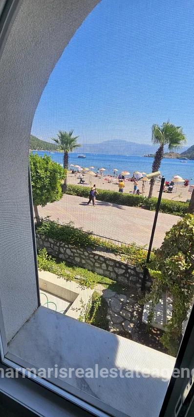 3+1-Zimmer Einfamilienhaus Zu verkaufen in İçmeler Bz. Marmaris - 200 m²