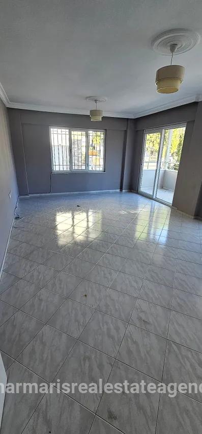 2+1-Zimmer Appartement Zu vermieten in Çıldır Bz. Marmaris - 130 m²