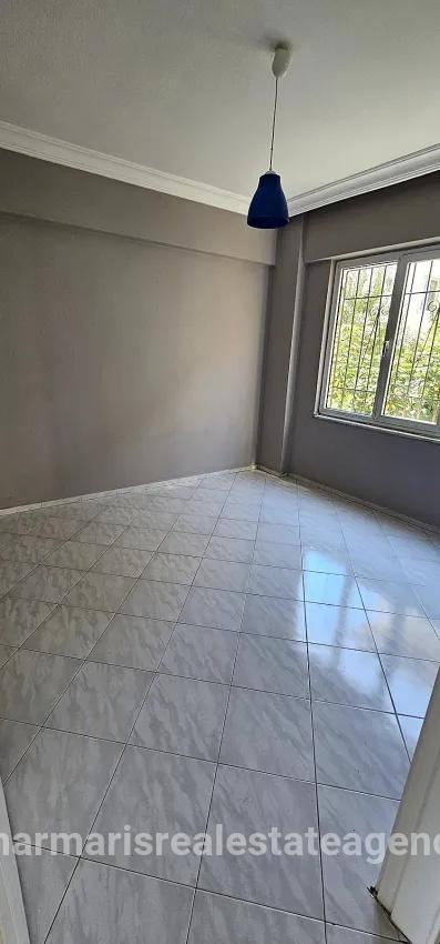 2+1-Zimmer Appartement Zu vermieten in Çıldır Bz. Marmaris - 130 m²