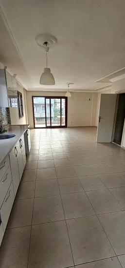 In Beldibi befindet sich In einem jungem Gebäude Im Zustand null eine luftige und große 3+1 Mietwohnung
