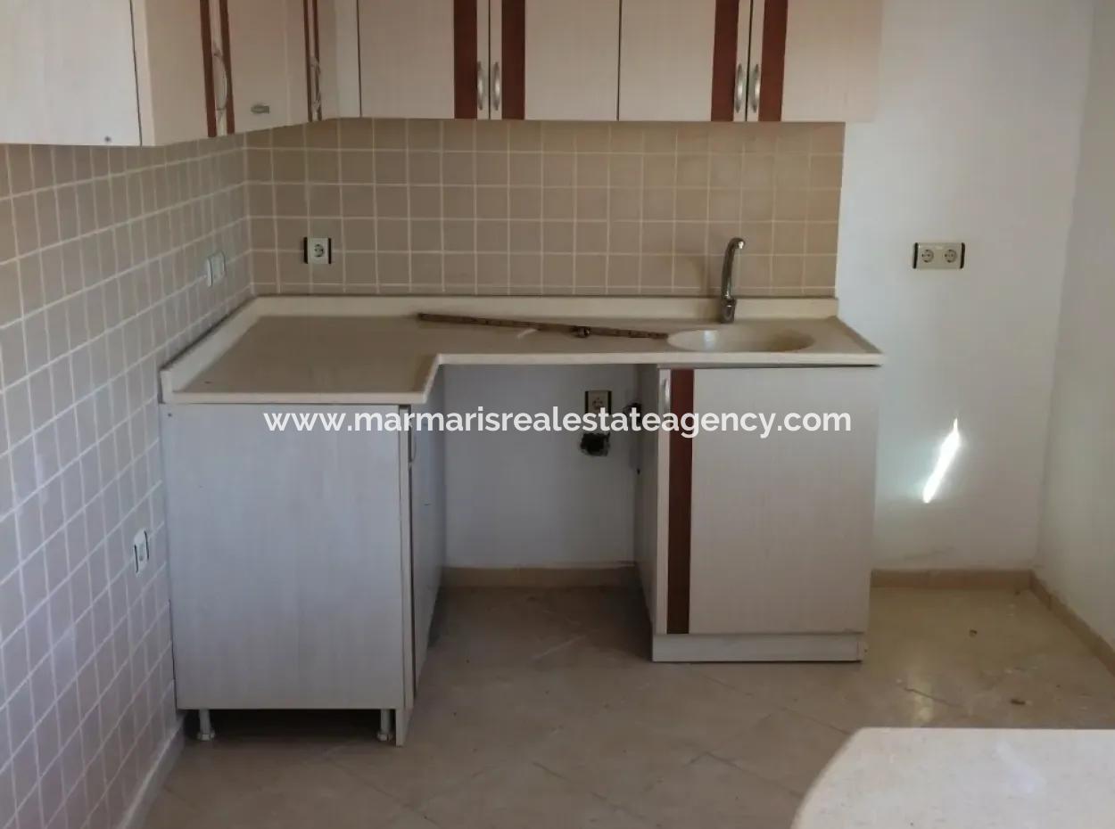 10 Schlafzimmer 2 Mit Pool Im Zentrum Von Marmaris.2500M2 Grundstück Zum Verkauf In Unserer Anlage.