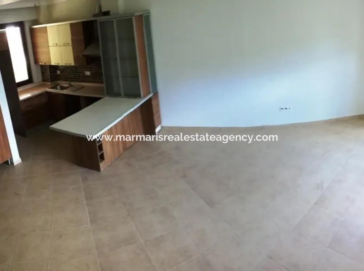 Super-Luxus-Duplex-Wohnung Mit Pool In Icmeler, Innerhalb Der Website