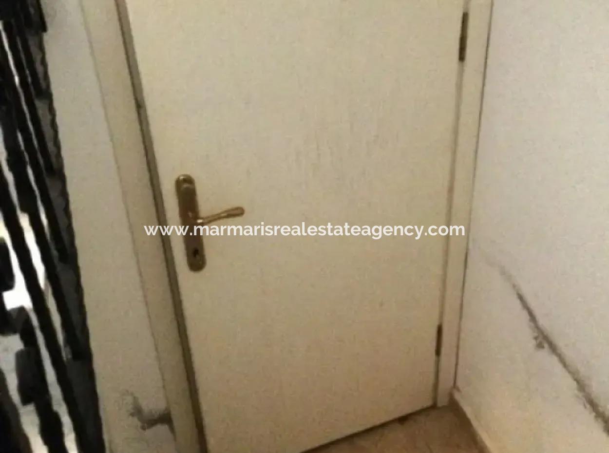 Freistehende Villa Mit Garten Zum Verkauf In Ula Muğla Bezirk Sultanahmet-Viertel Zweibettzimmer