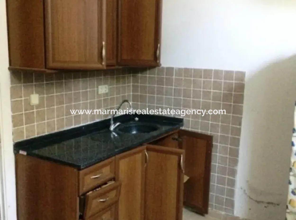 Freistehende Villa Mit Garten Zum Verkauf In Ula Muğla Bezirk Sultanahmet-Viertel Zweibettzimmer