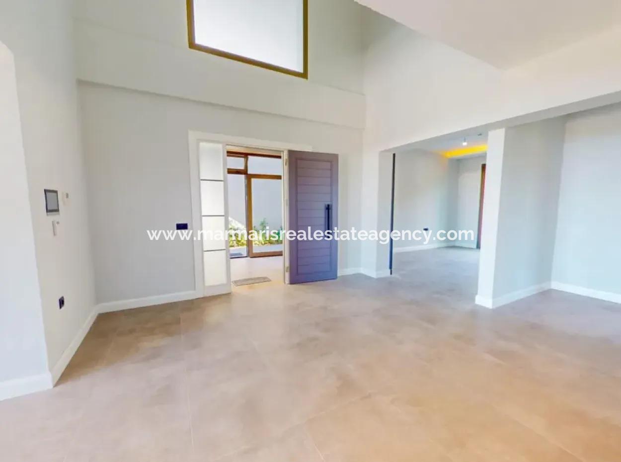4 Zimmer 1 Wohnzimmer Maßgefertigte Villa Auf 800M2 Grundstück Mit Pool Mit Herrlichem Meerblick In Marmaris Gökbel Gebiet