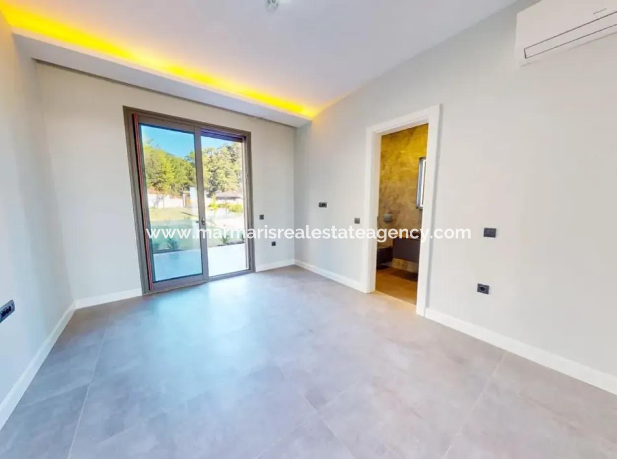 4 Zimmer 1 Wohnzimmer Maßgefertigte Villa Auf 800M2 Grundstück Mit Pool Mit Herrlichem Meerblick In Marmaris Gökbel Gebiet