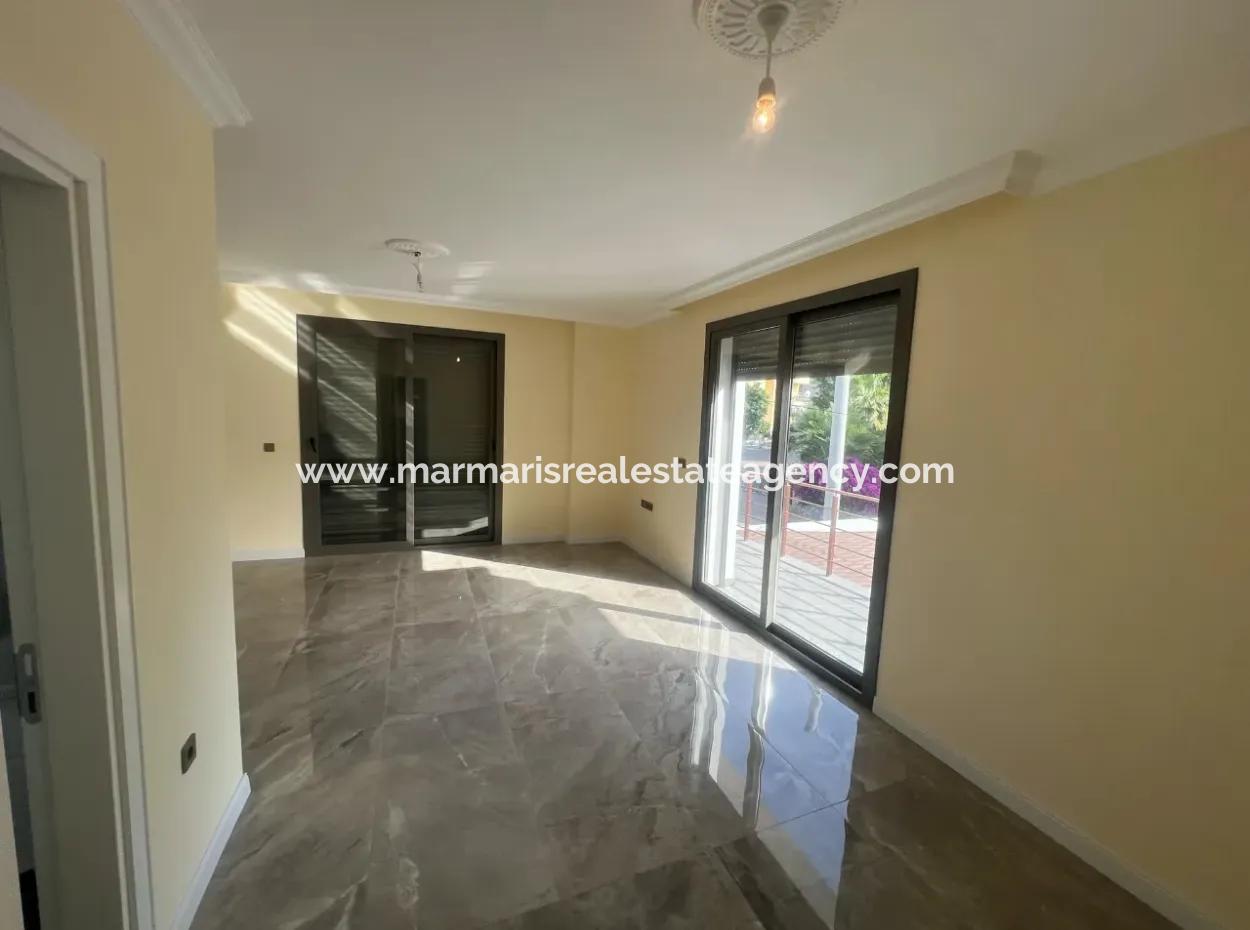 Neubau Mit Freistehendem Swimmingpool In Der Nähe Des Meeres Im Viertel Icmeler Im Bezirk Marmaris 3 Zimmer, 1 Wohnzimmer, 3 Bäder, 200M2 Ultra-Luxusvilla Zum Verkauf Auf Einem Grundstück Von 350M2