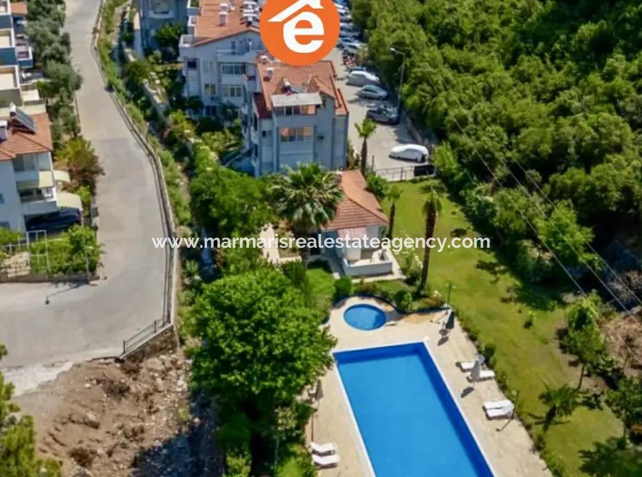 3 1 Garten-Maisonette-Wohnung Zum Verkauf In Beldibi Im Stadtteil Marmaris In Einem Komplex Mit Blick Auf Die Natur Swimmingpool