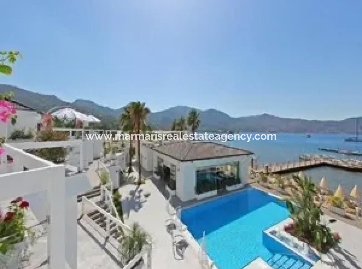 Zum Verkauf Am Meer In Einer Entfernung Von 40 Km Von Marmaris Hotel Handtücher