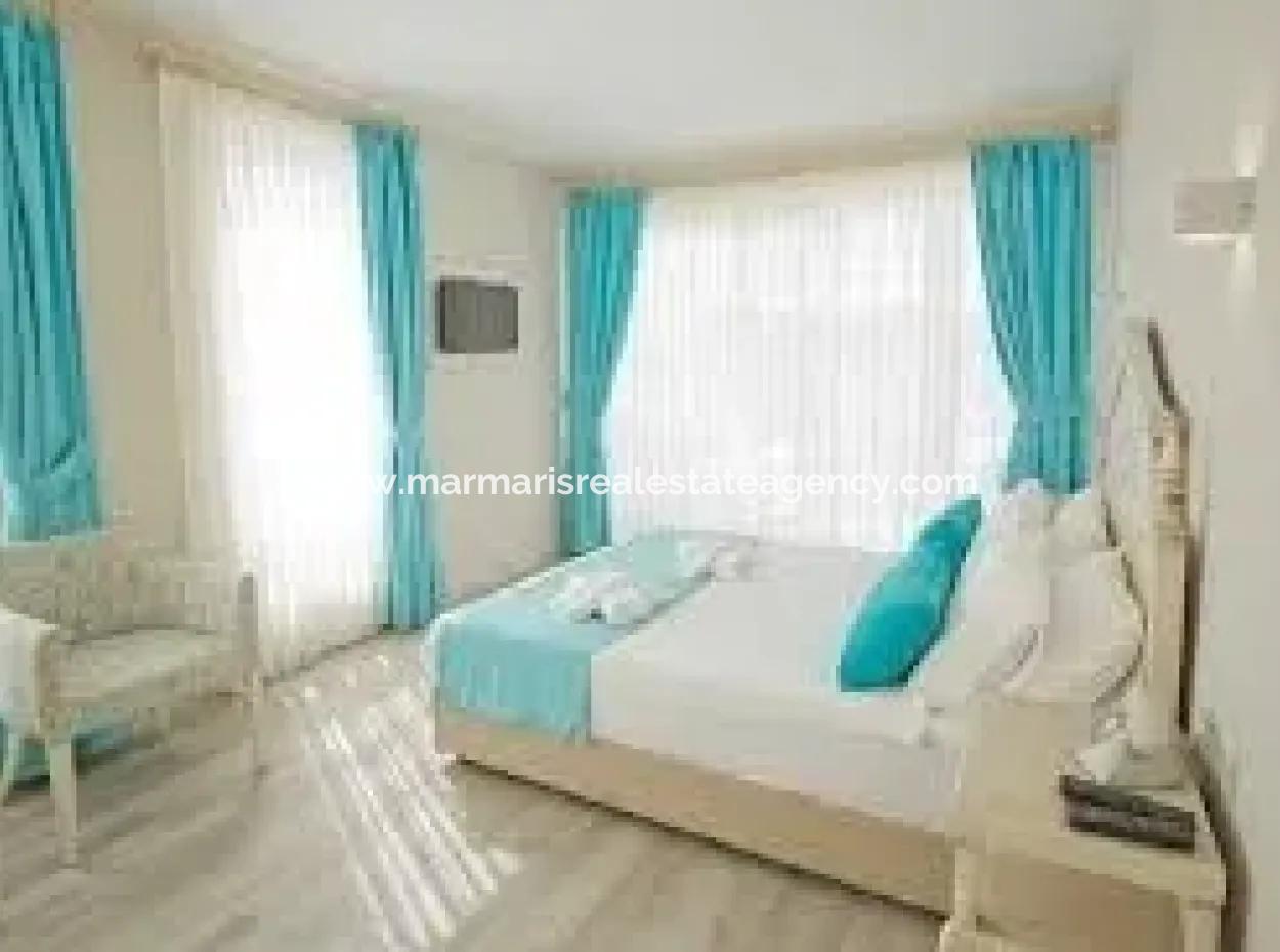 Zum Verkauf Am Meer In Einer Entfernung Von 40 Km Von Marmaris Hotel Handtücher