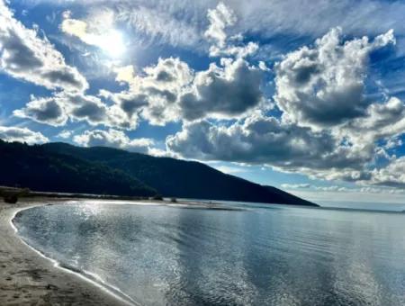 Luxuswohnung Zum Verkauf Mit Swimmingpool Im Stadtteil Gökçe Des Bezirks Ula Der Provinz Muğla 2 Km Zum Meer Mit Blick Auf Den Wald