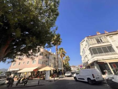 120 M2 Großes Eckgeschäft Mit Hoher Wertschöpfung Zum Verkauf Im Yachthafengebiet Von Marmaris