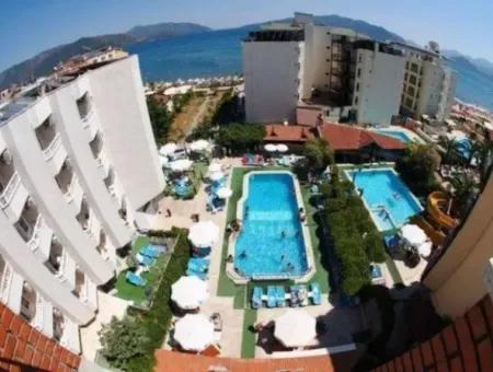 50 Zimmer-Hotel Zum Verkauf In Marmaris Zentrum