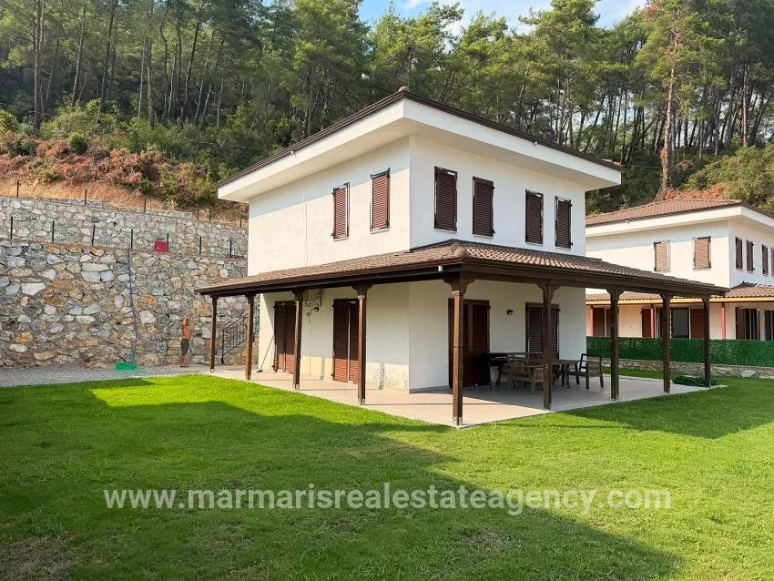 5+1 Bedroom Villa For rent in Çetibeli Nbh. Marmaris - 220 m²