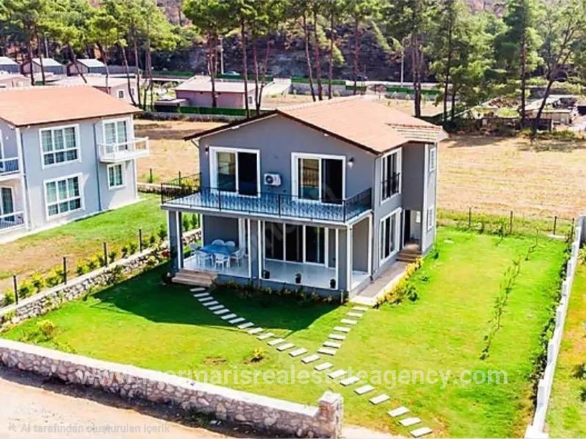 4+1 Bedroom Detached house For rent in Hisarönü Nbh. Marmaris - 500 m²