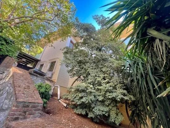 For Sale 4+2 Villa – 970 m² Land Share – Armutalan
