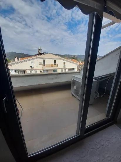 Çıldır Neighbourhood 7-year-old Young Building 3+1 Furnished Rental Apartment