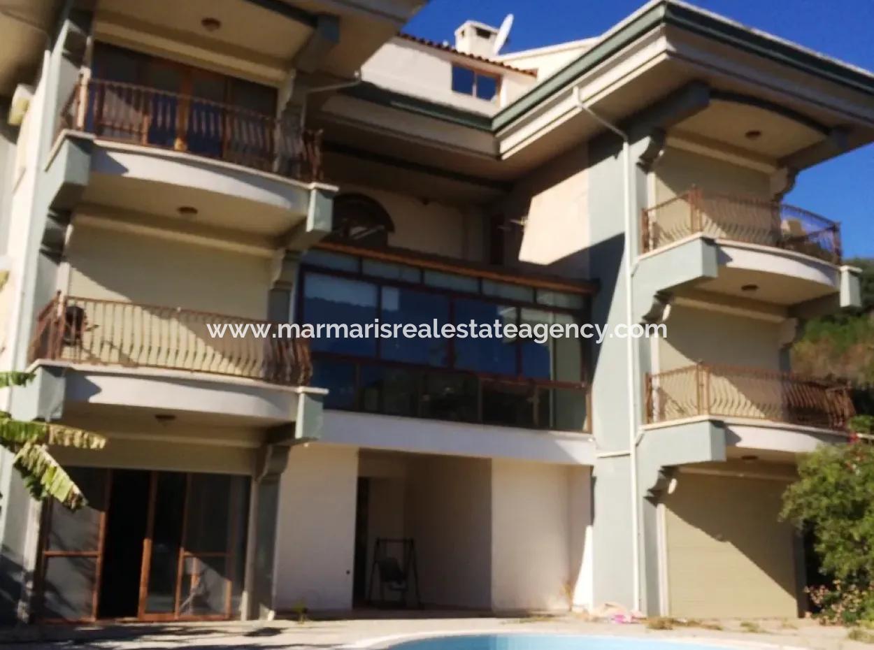 10 Bedroom 2 With Pool In The Centre Of Marmaris.2500M2 Plot Is For Sale In Our Estate.