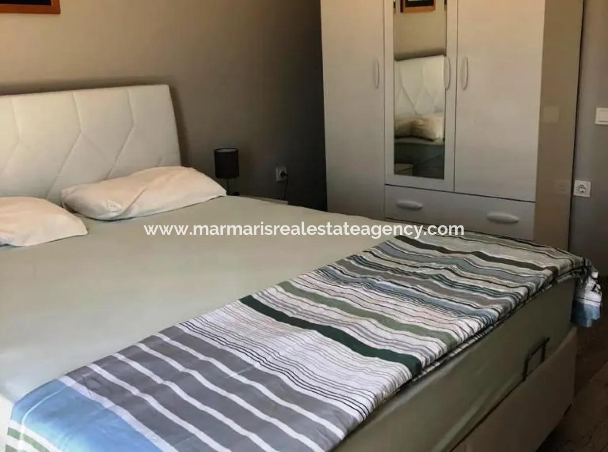 2 Rooms 1 Lounge Open Kitchen 100 M2 Apartment For Sale In The Site With Swimming Pool 400 Meters From The Sea In Datça Center