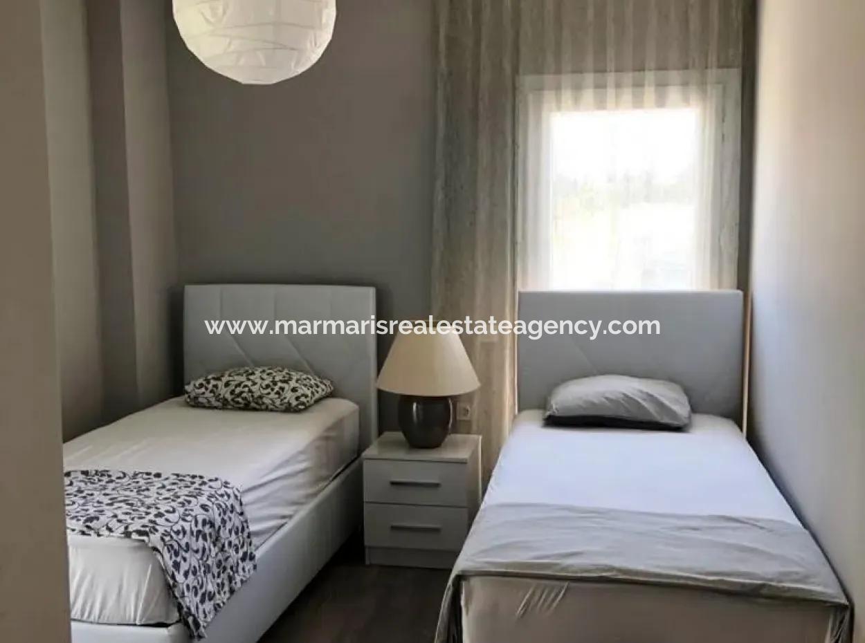 2 Rooms 1 Lounge Open Kitchen 100 M2 Apartment For Sale In The Site With Swimming Pool 400 Meters From The Sea In Datça Center