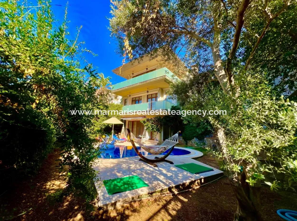 900M2 Land Share Available In Marmaris Armutalan Area, 4 Rooms, 2 Living Rooms, 5 Bathrooms, 450M2 Mansion For Sale