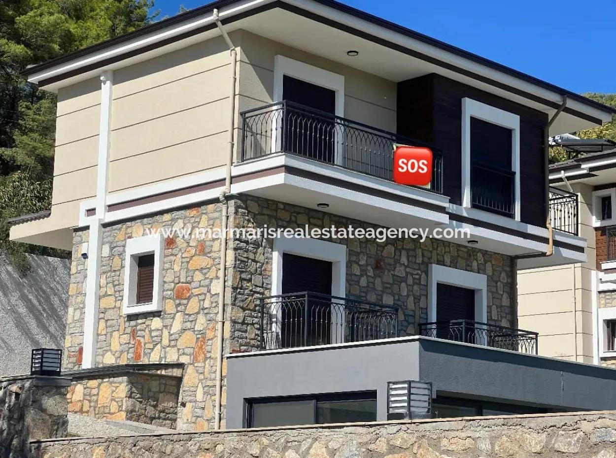 Magnificent Nature View Detached Garden With Parking Pool With Swimming Pool 3 Rooms 4 Bathrooms Ultra Luxury Villa For Sale 3 Floors In A 500M2 Plot