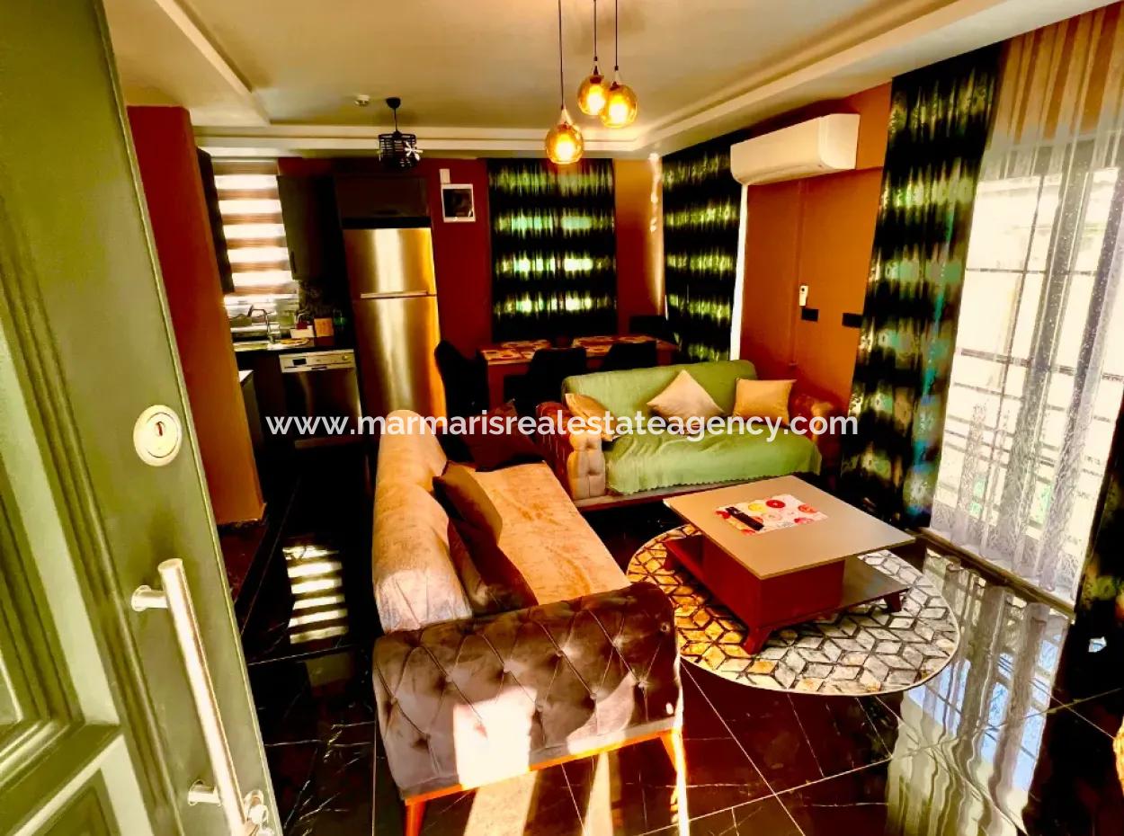 Villa For Sale In Marmaris Çetibeli With 3 Swimming Pools And Children's Pool And Caretaker House In 780M2 Plot