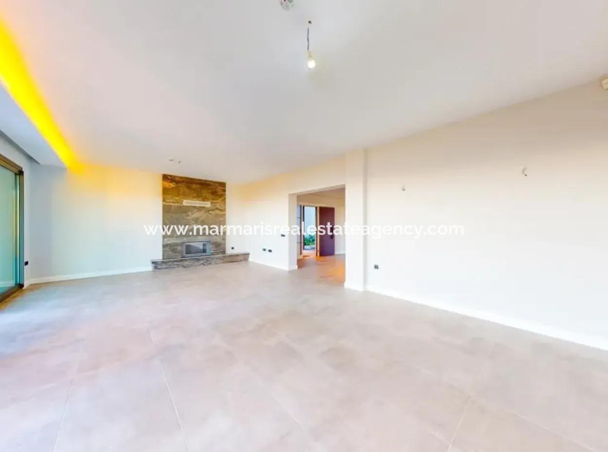 4 Rooms 1 Living Room Custom-Made Villa In 800M2 Plot With Swimming Pool With Magnificent Sea View In Marmaris Gökbel Area