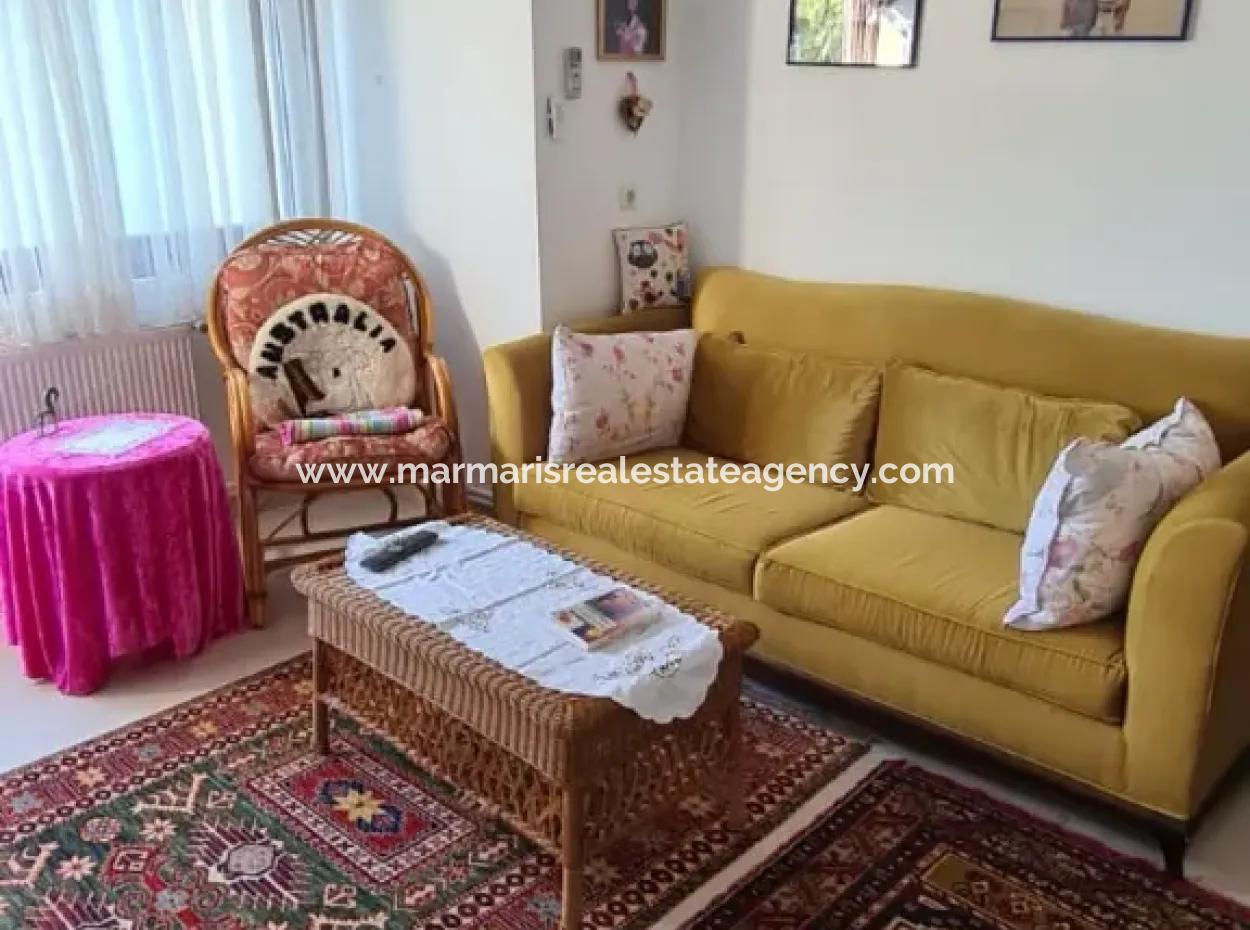 Villa For Sale In Armutalan, Marmaris With A Fully Detached Garden And Pool