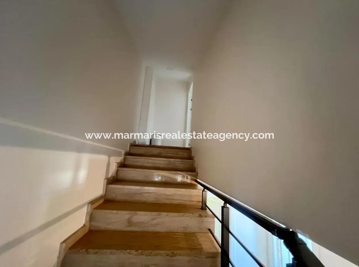 2 Rooms 1 Living Room New Building Upper Duplex Double Bathroom 90 M2 Apartment For Sale In The Center Of Marmaris Close To The Sea