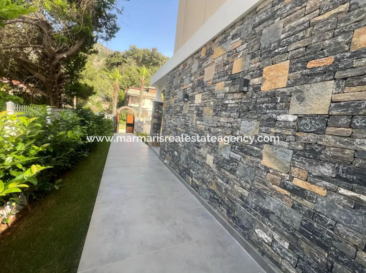 Ultra Luxury Villa For Sale In Icmeler Neighborhood Of Marmaris District, 4 Rooms 4 Bathrooms 240M2 With Swimming Pool In A Fully Detached 450M2 Plot With Forest View