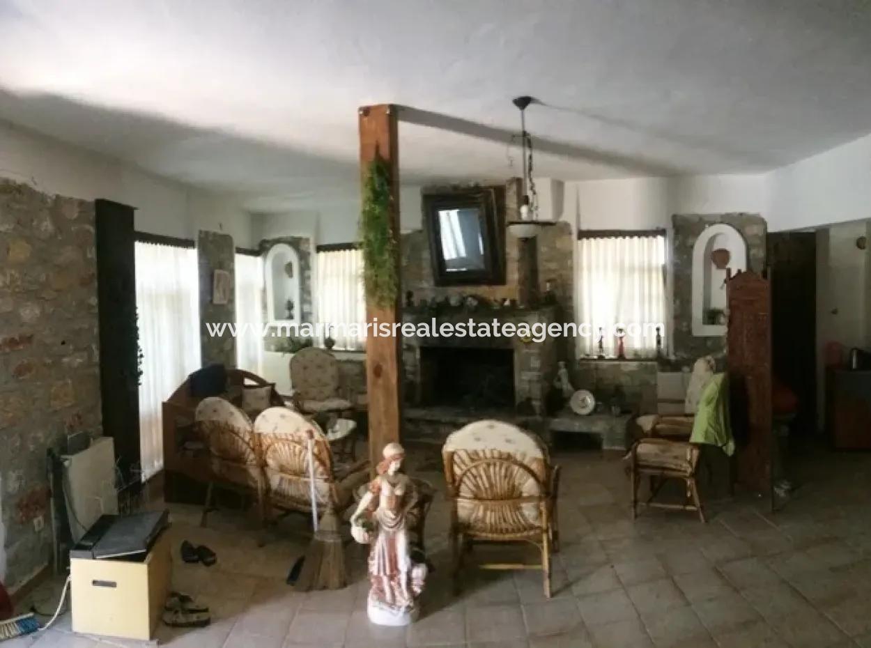 Stone Villa With Swimming Pool, 8 Rooms, 740M2 Plot For Sale In Gökova Region