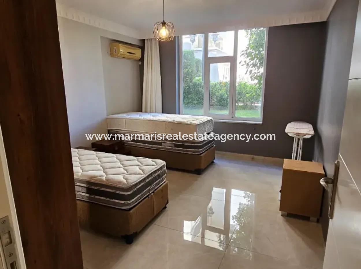 Camiavlu Neighborhood 3 1 Reverse Duplex For Sale In A Secure Site With Pool