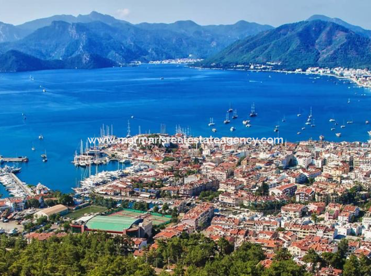 Land For Sale Of 1100 M2 Zoned In The Center Of Marmaris
