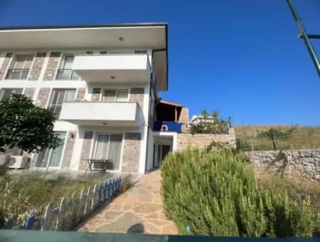 New Building With Ground Floor Garden Within Walking Distance To The Sea In The Center Of Datca 2 Rooms 1 Living Room 100 M2 Apartment For Sale