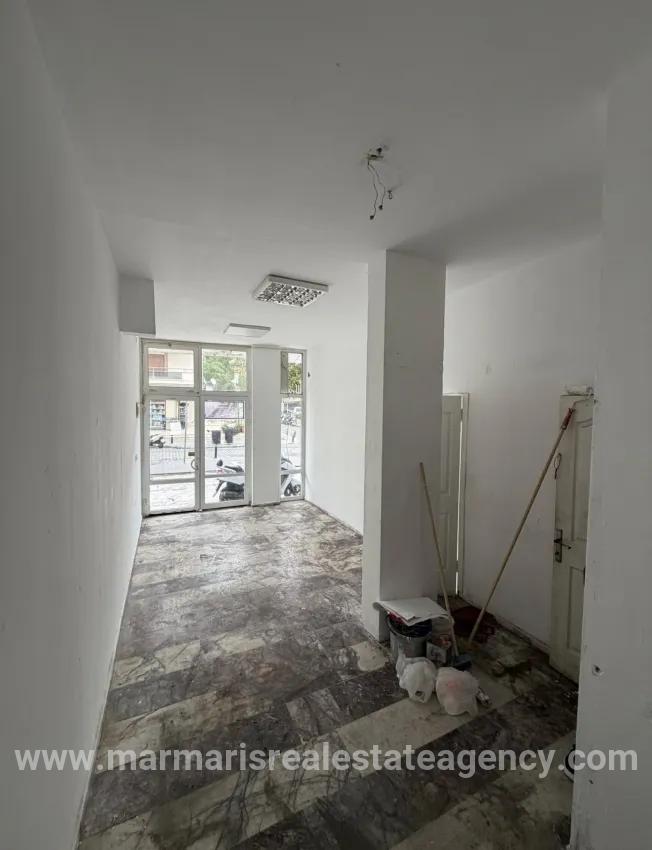 Мармарис марина районе на продажу 2 штуки магазинов, единая цена 60.000 Тл, есть доход от аренды