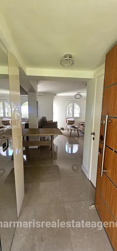 Для продажи Семейный дом 3+1 в İçmeler Marmaris - 200 m²