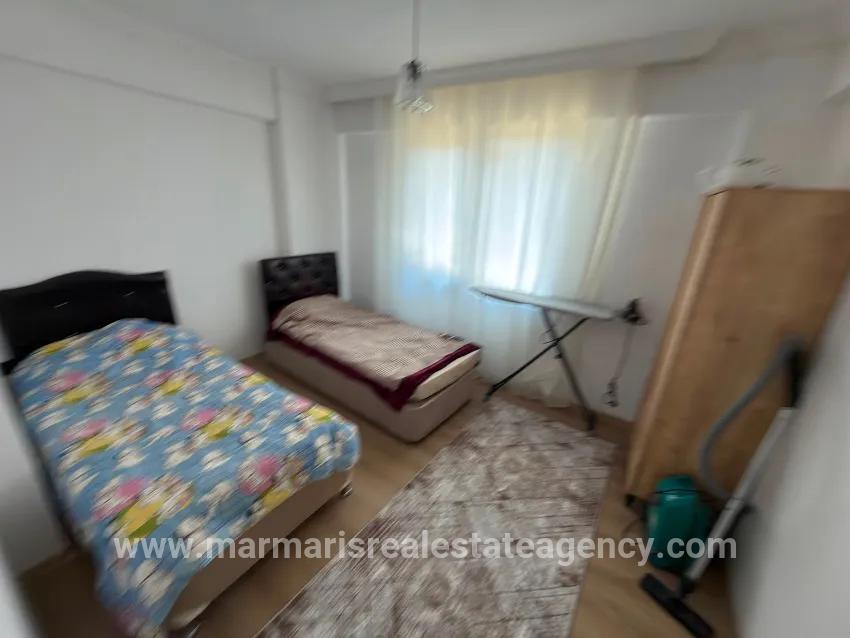 Dalaman merkezinde eşyalı 1+1 kiralık sıfır daire