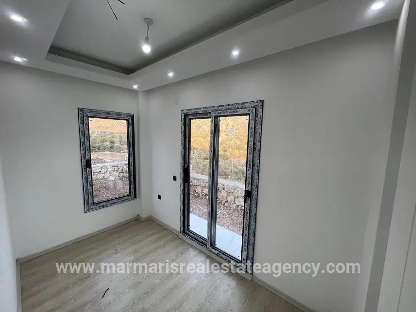 Marmaris Bozburun mahallesinde muhteşem deniz manzaralı 4+1 sıfır 170 m2 satılık villa
