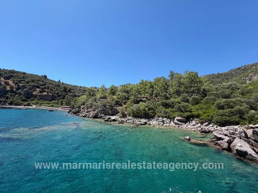 Marmaris Turunç koyunda denize sıfır 4700 m2 kontrollü kullanım alanı