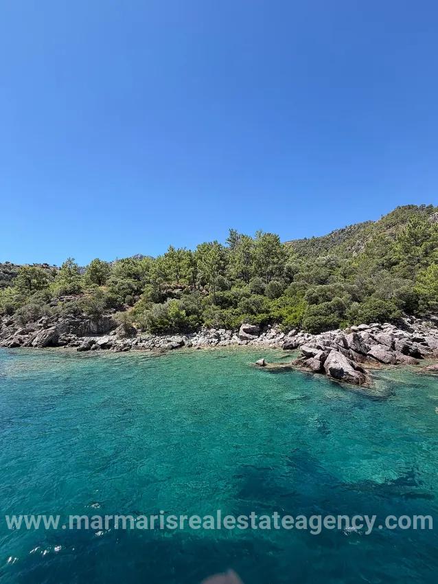 Marmaris Turunç koyunda denize sıfır 4700 m2 kontrollü kullanım alanı