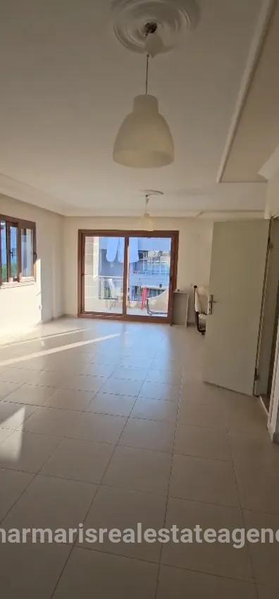 Marmaris Beldibi Mah. Kiralık 3+1 Daire - 160 m²