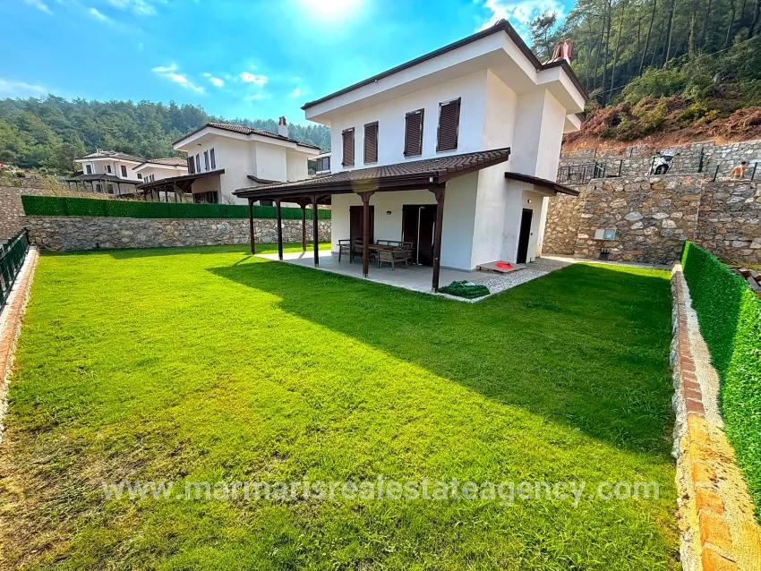 Marmaris Çetibeli Mah. Satılık 3+1 Villa - 140 m²