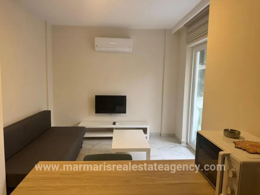 Marmaris Siteler Mah. Kiralık 1+1 Daire - 55 m²