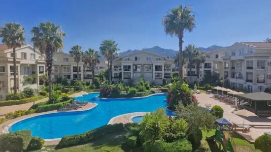 Camiavlu Mahallesi'nde Havuzlu Sitede 3+1 Kiralık Daire