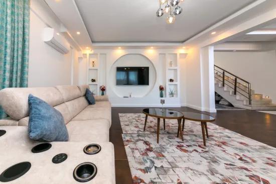 Faralya'da deniz manzaralı muhteşem bir villa
