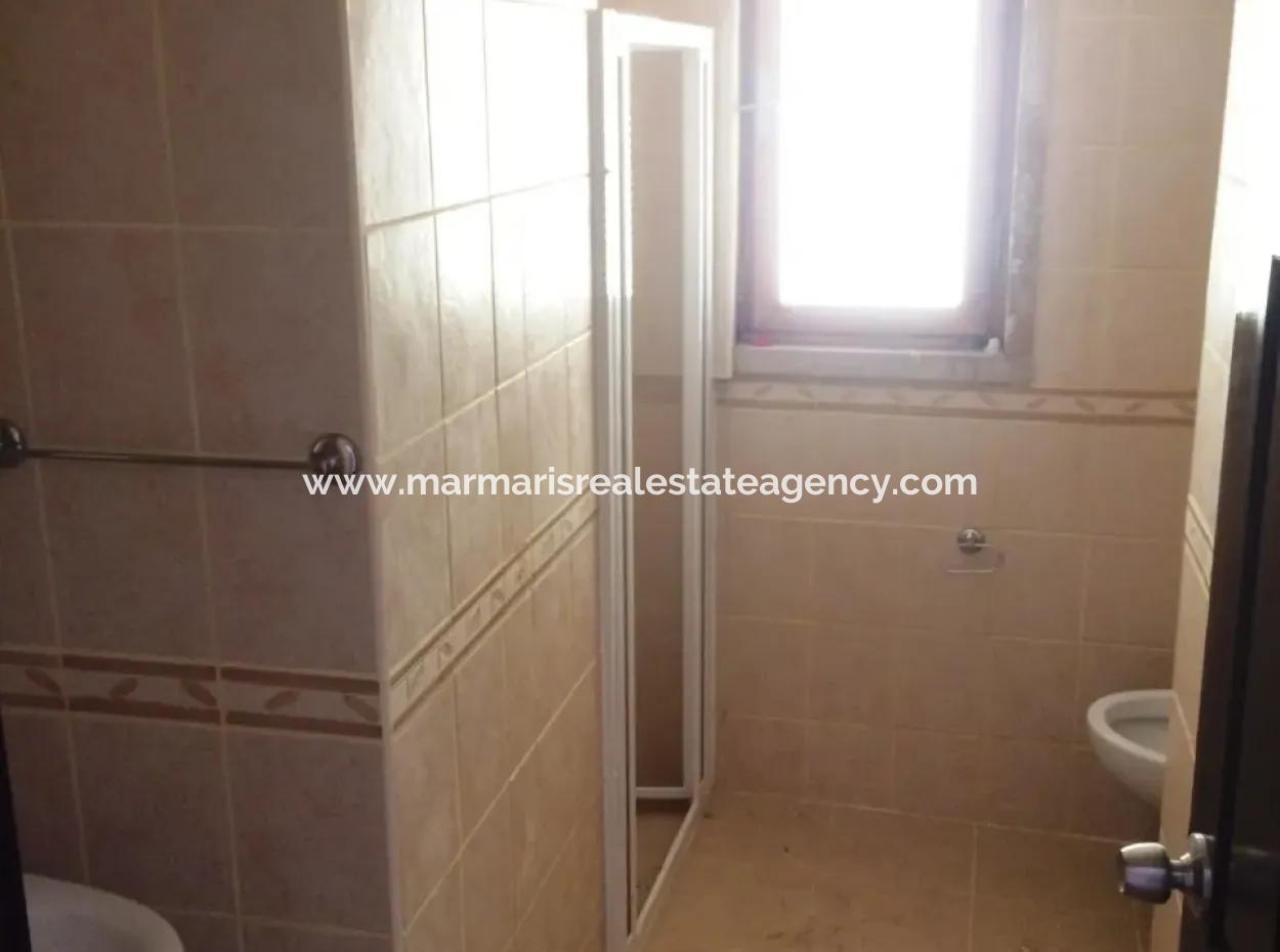 Marmaris Merkezinde 10 Odalı Havuzlu 2.500M2 Arsa İçinde Malikanemiz Satılıktır.